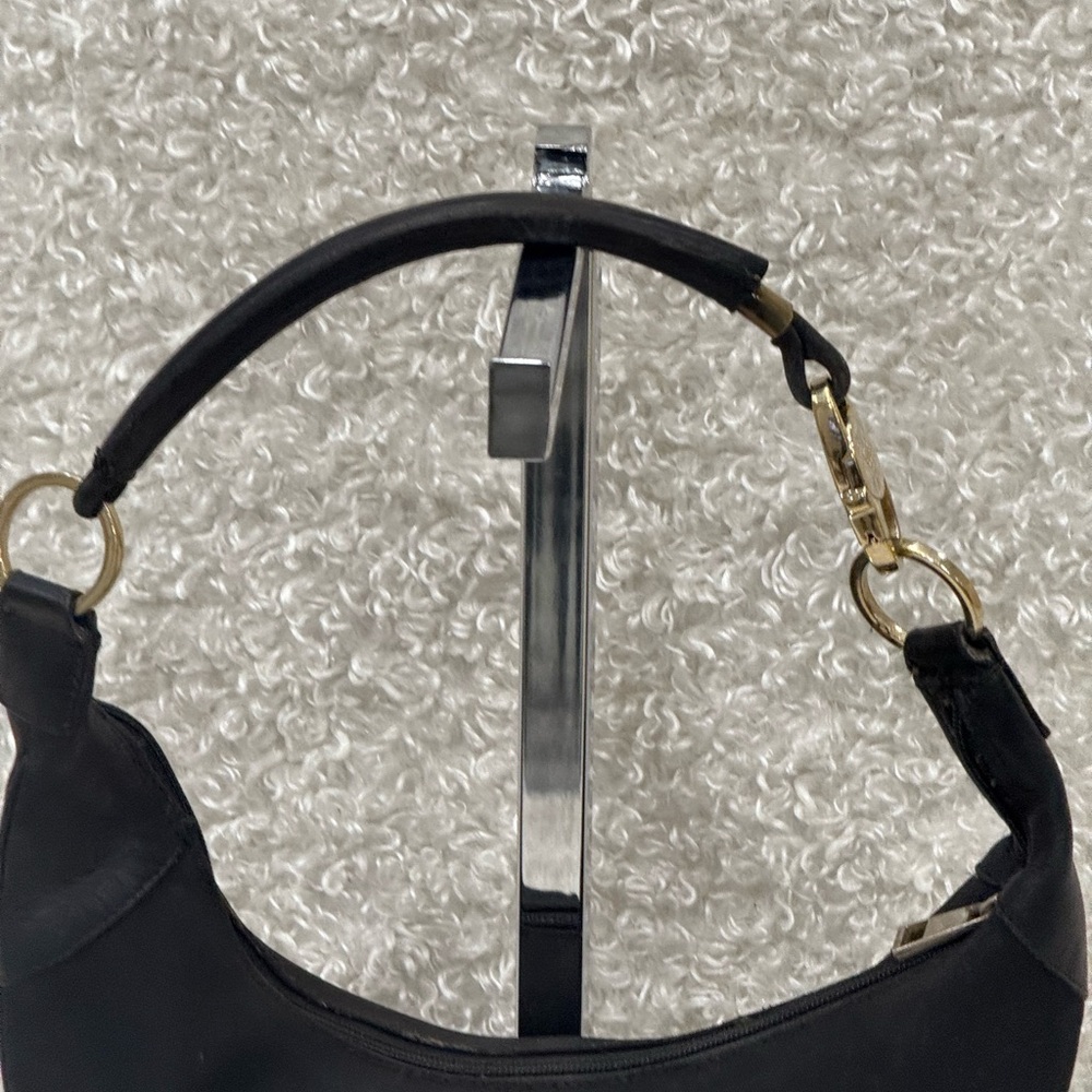 Gucci Black Hobo Bag with Gold Hardware - Picture 4 of 16